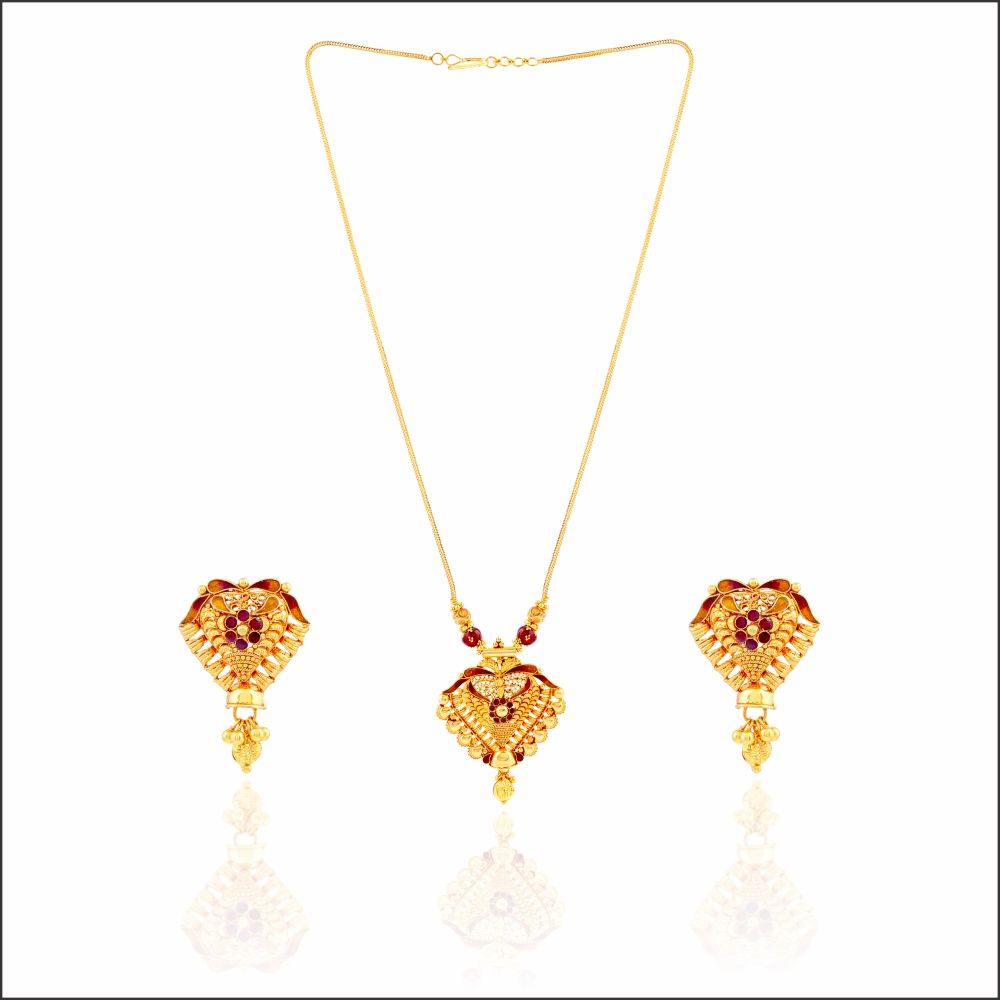Aisshpra Gold Necklace Set in 18 Kt Traditional Geru Design Jewellery for Women